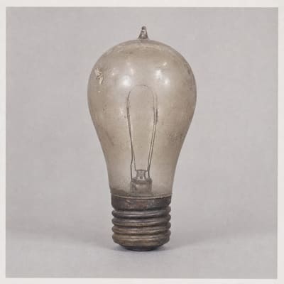 Photographic appendix to fragment TL-1877, subject The light bulb, rubric incident.